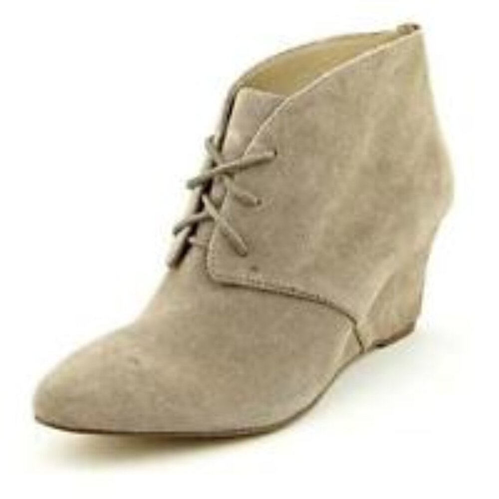 New, INC INTERNATIONAL CONCEPTS, "Hadlee" Boots - 10